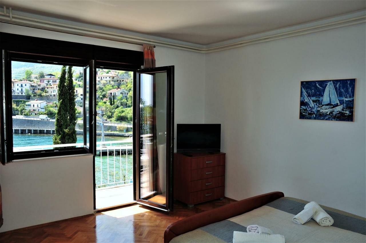 Apartmani Kadmen Ика Экстерьер фото