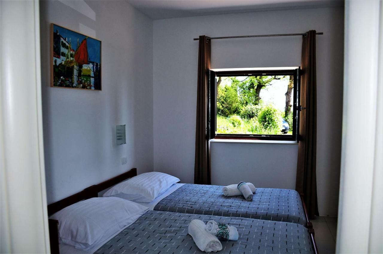 Apartmani Kadmen Ика Экстерьер фото