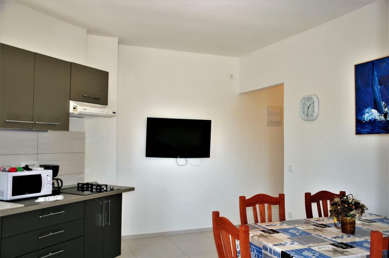 Apartmani Kadmen Ика Экстерьер фото