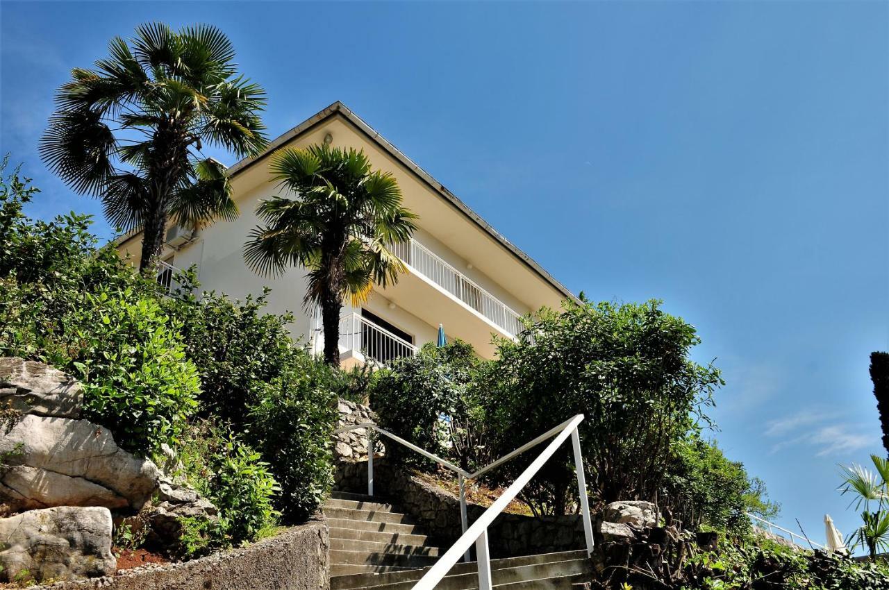 Apartmani Kadmen Ика Экстерьер фото